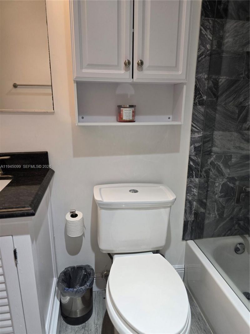 2171 NE 66th St, Unit 827, Fort Lauderdale, FL 33308 Photo