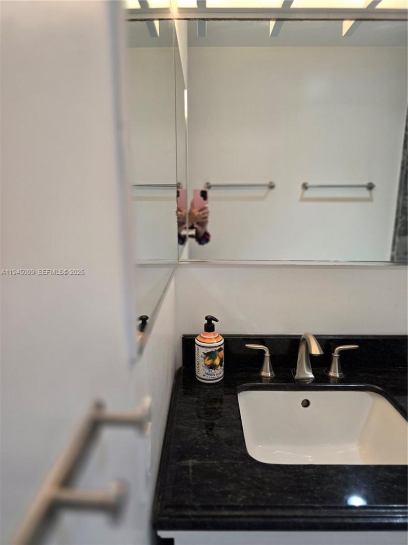 2171 NE 66th St, Unit 827, Fort Lauderdale, FL 33308 Photo