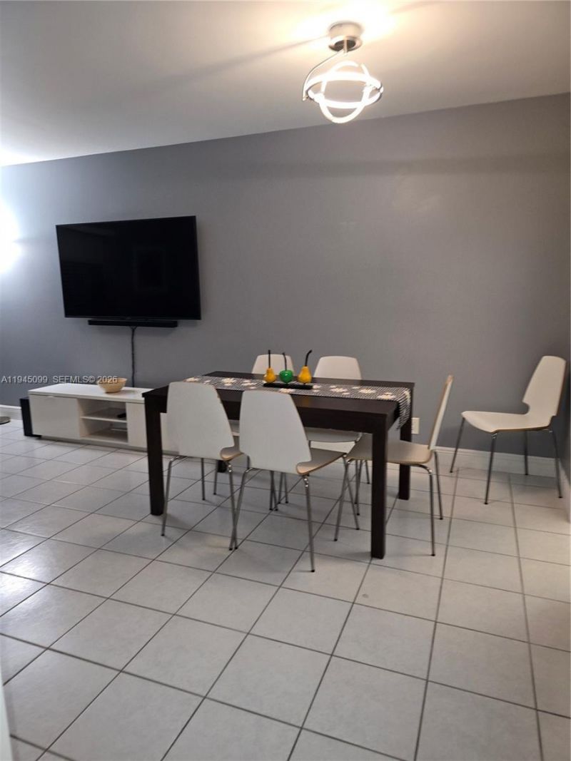 2171 NE 66th St, Unit 827, Fort Lauderdale, FL 33308 Photo