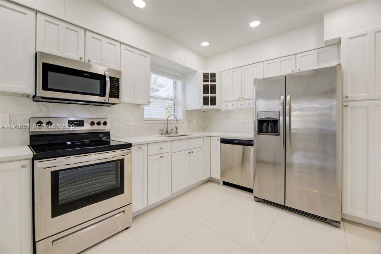 1627 Moffett St, Hollywood, FL 33020 Photo