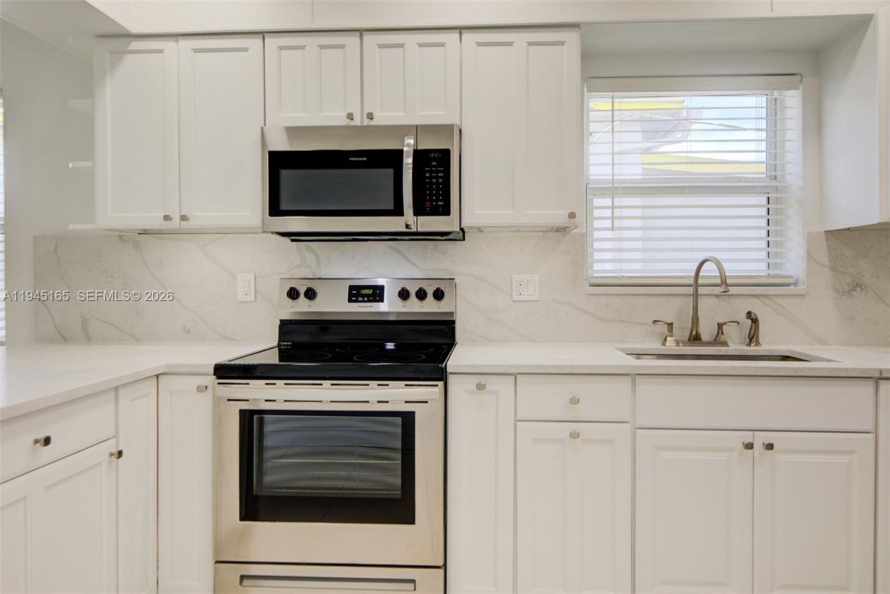 1627 Moffett St, Hollywood, FL 33020 Photo