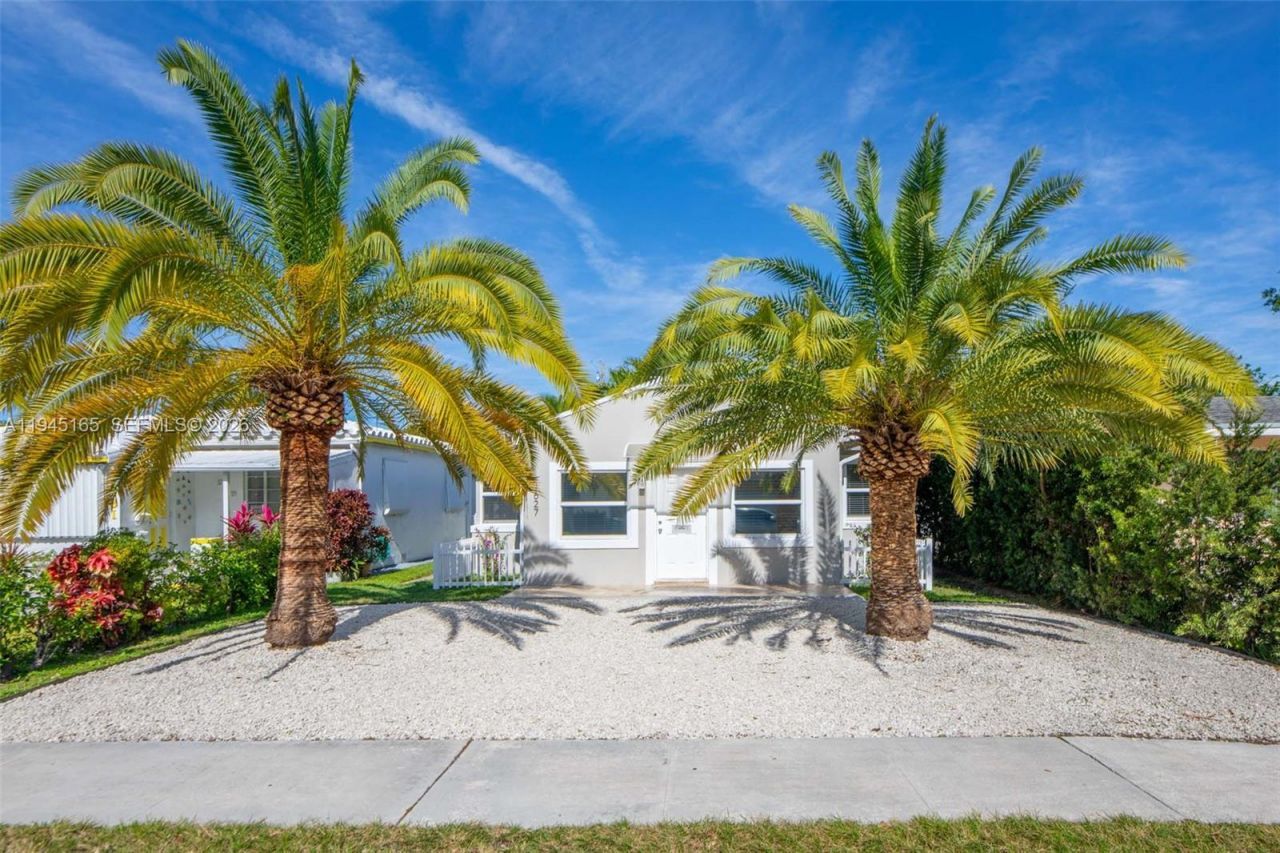 1627 Moffett St, Hollywood, FL 33020 Photo