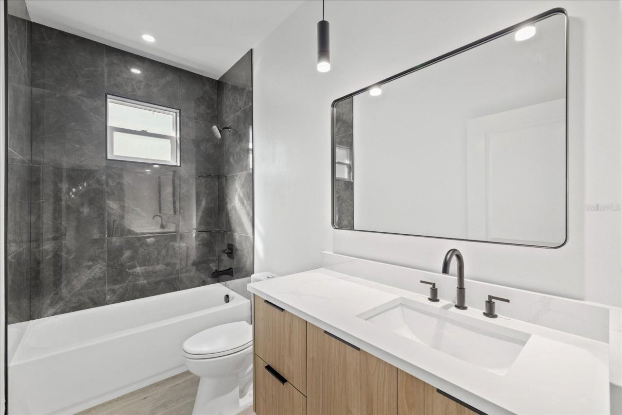 902 W Sligh Avenue, Tampa, FL 33604 Photo