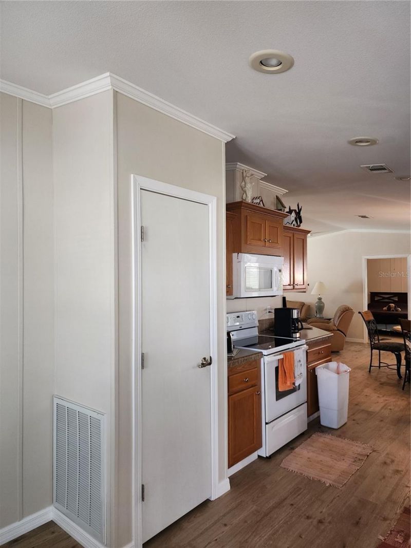 918 50th Avenue W, Bradenton, FL 34207 Photo