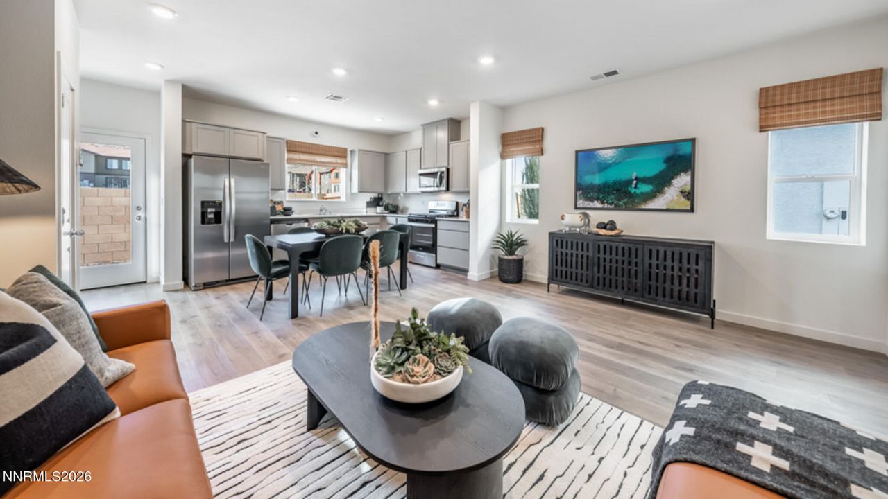 8422 Redwood Dawn Drive, Reno, NV 89506 Photo