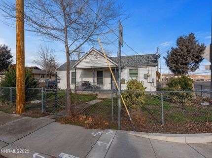 1001 Rock Boulevard, Unit 2, Sparks, NV 89431 Photo