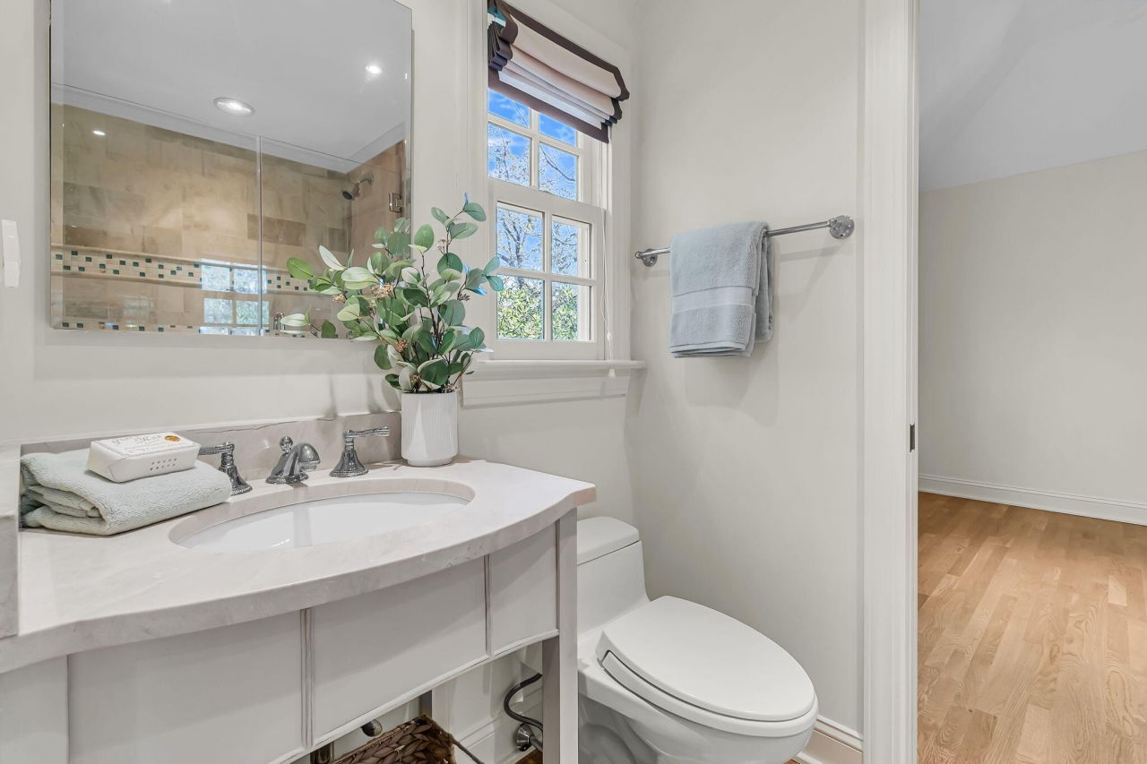 14 1/2 Murray Boulevard Photo 57