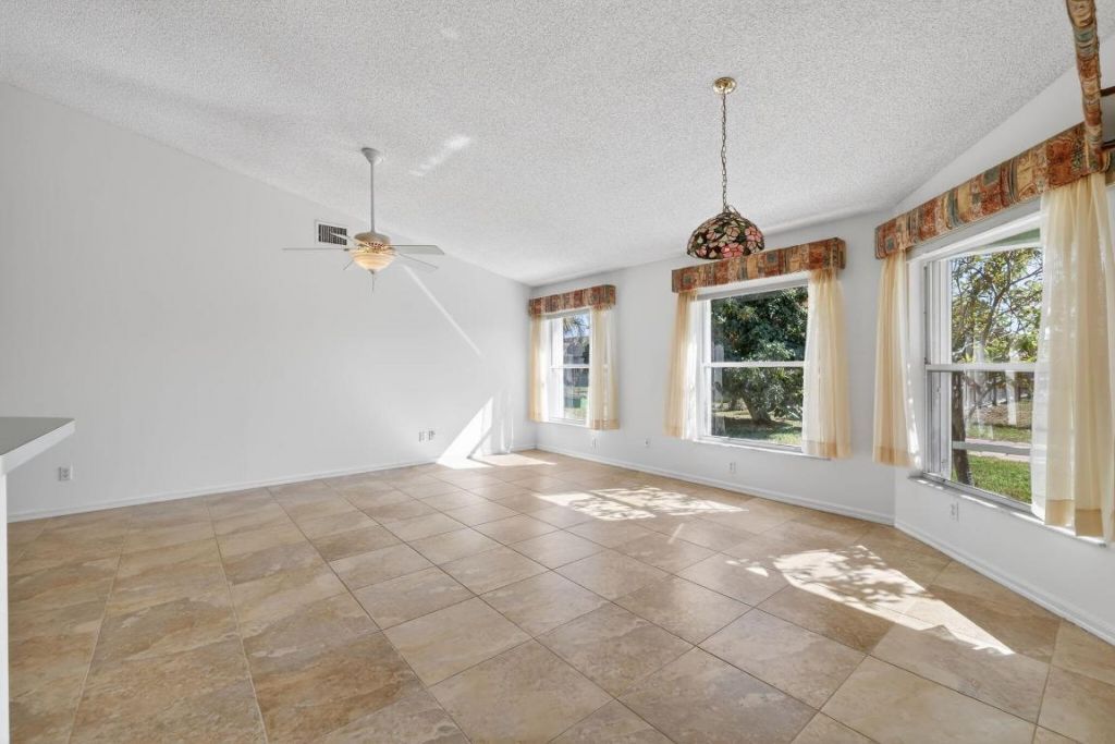 184 SW Uneeda Place, Port Saint Lucie, FL 34953 Photo