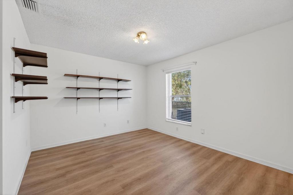 184 SW Uneeda Place, Port Saint Lucie, FL 34953 Photo