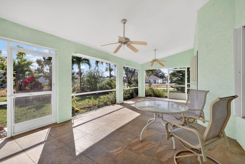 184 SW Uneeda Place, Port Saint Lucie, FL 34953 Photo