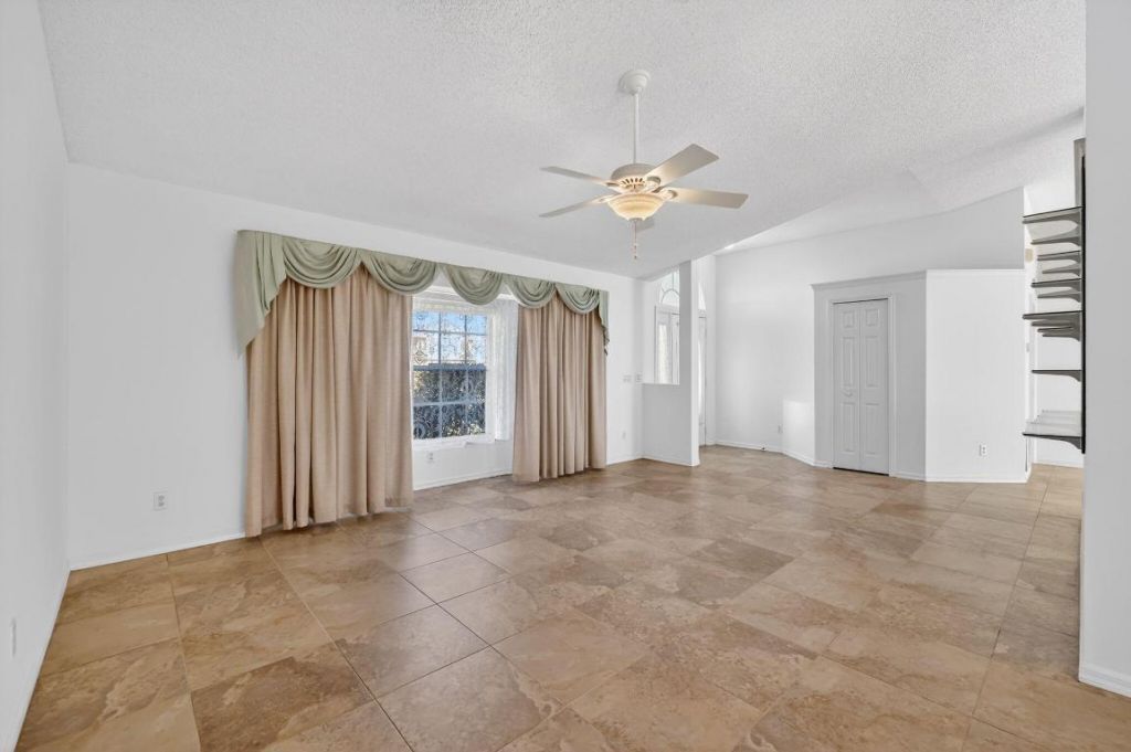 184 SW Uneeda Place, Port Saint Lucie, FL 34953 Photo