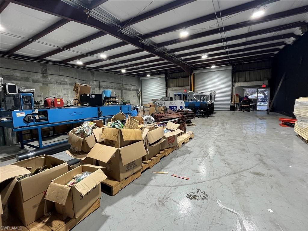 2528 Andalusia Blvd, Cape Coral, FL 33909 Photo