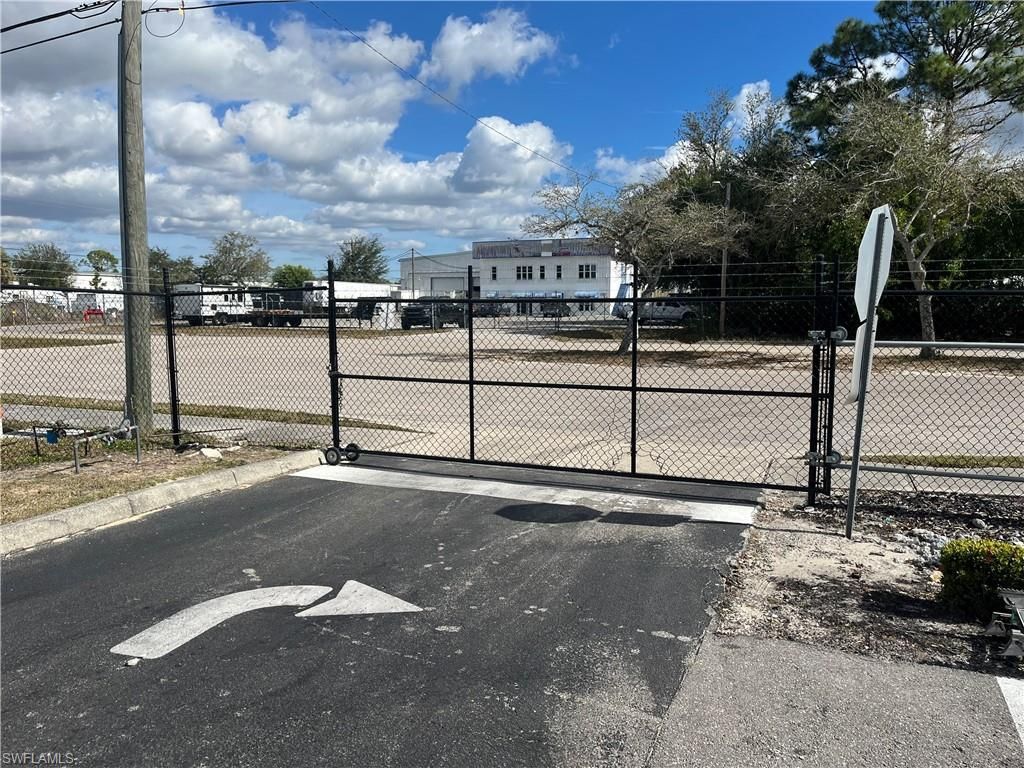 2528 Andalusia Blvd, Cape Coral, FL 33909 Photo