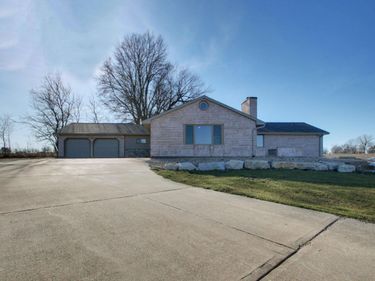 3700 HARRISON Court, Quincy, IL 62305