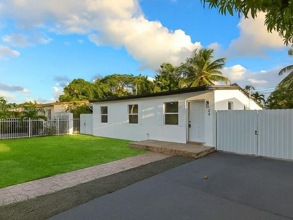 724 Burlington St , Opa-Locka, FL 33054