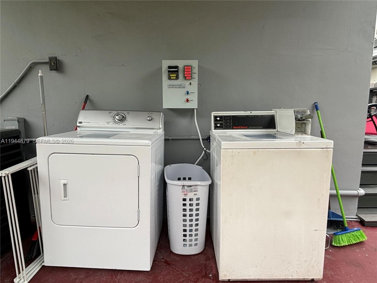 111 SW 31st Ct, Miami, FL 33135 Photo