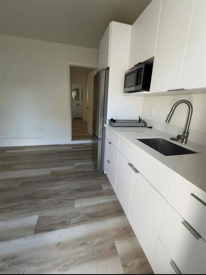 111 SW 31st Ct, Miami, FL 33135 Photo