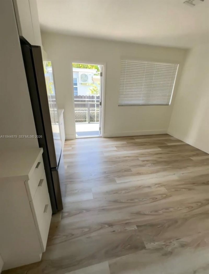 111 SW 31st Ct, Miami, FL 33135 Photo