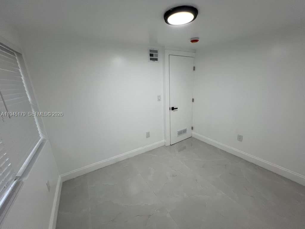 2850 NW 7th St, Fort Lauderdale, FL 33311 Photo