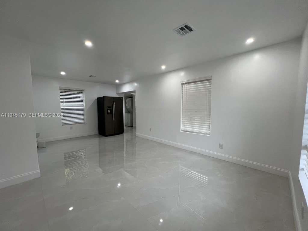 2850 NW 7th St, Fort Lauderdale, FL 33311 Photo