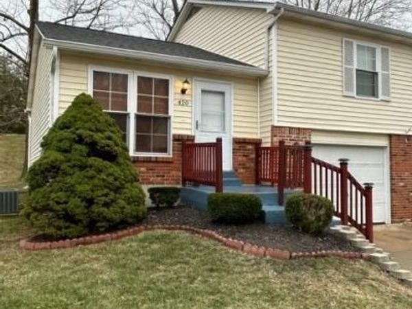 420 Omar Court, St Peters, MO 63376