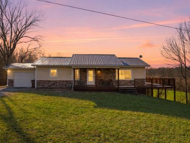 1676 Graves Road, Stamping Ground, KY 40379