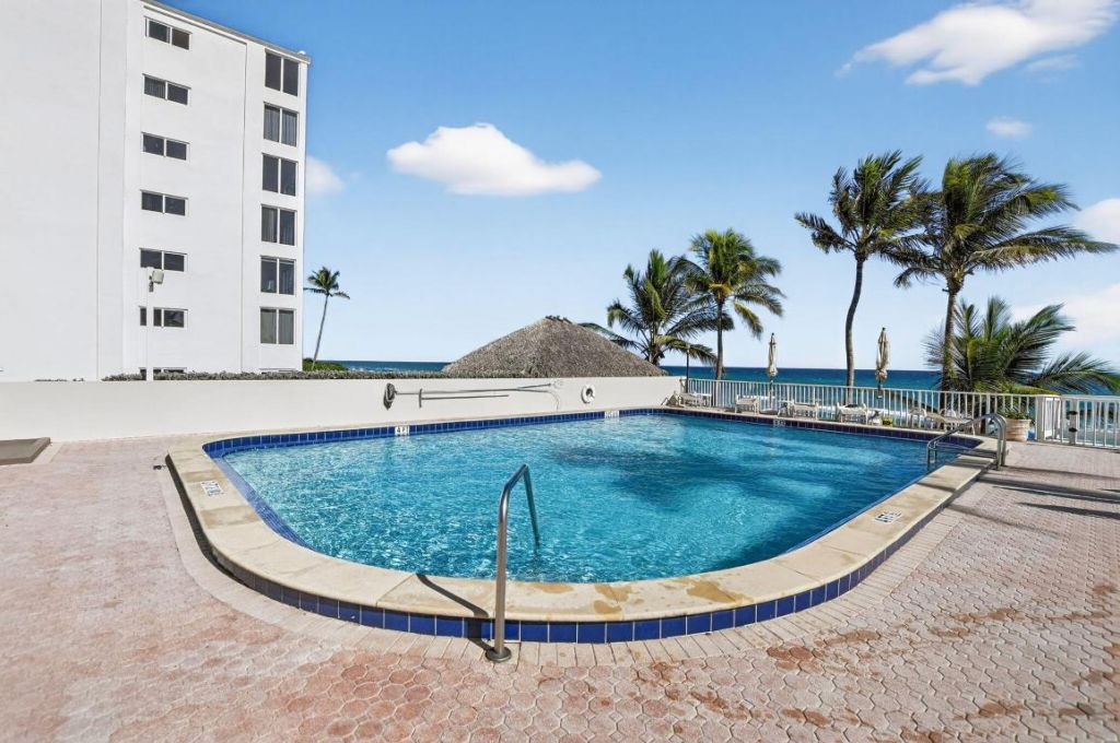 2917 S Ocean Boulevard, Unit 205, Highland Beach, FL 33487 Photo