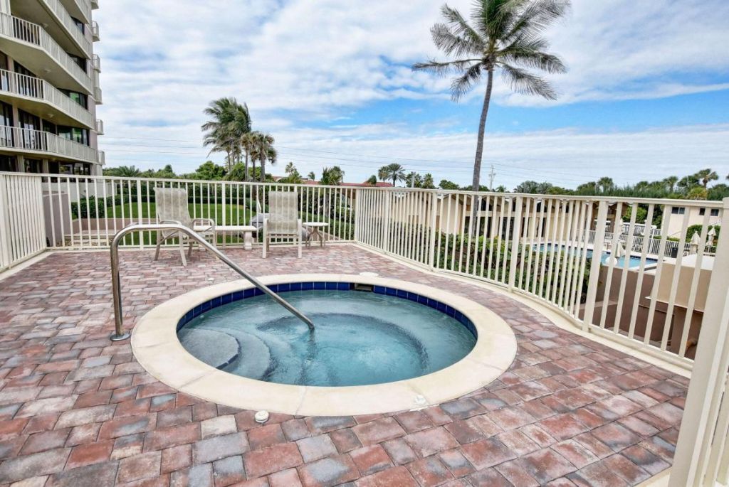 2917 S Ocean Boulevard, Unit 205, Highland Beach, FL 33487 Photo