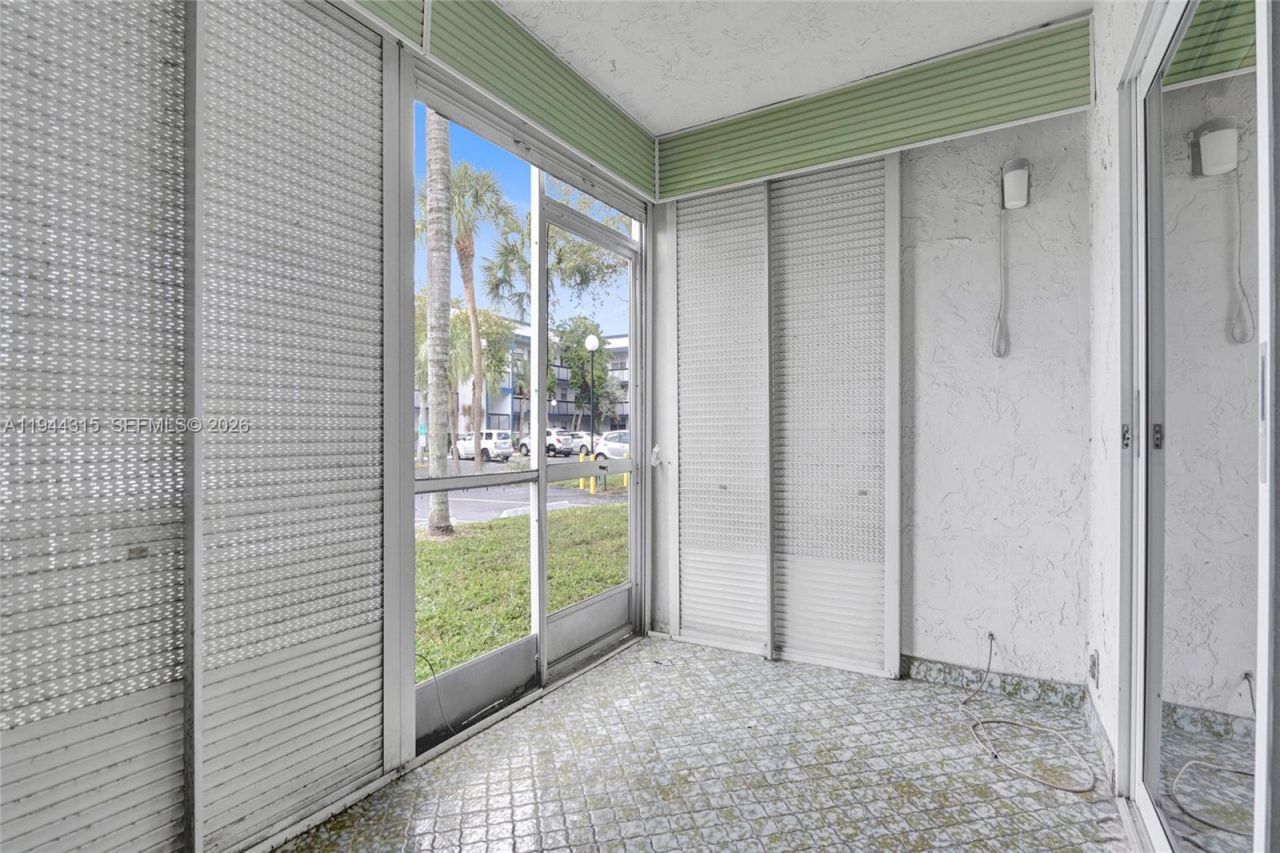 3180 Holiday Springs Blvd , Unit 5-109, Margate, FL 33063 Photo