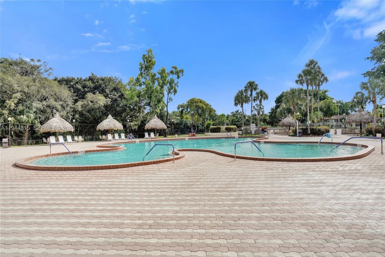 3180 Holiday Springs Blvd , Unit 5-109, Margate, FL 33063 Photo