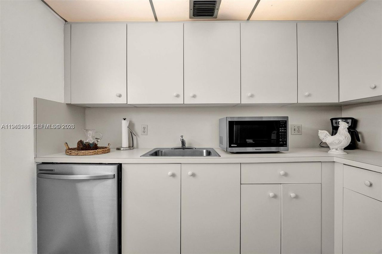 400 SW 134th Way, Unit 201F, Pembroke Pines, FL 33027 Photo