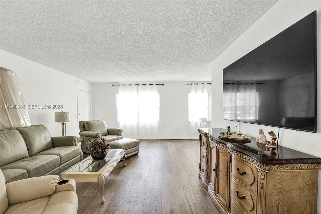 400 SW 134th Way, Unit 201F, Pembroke Pines, FL 33027 Photo