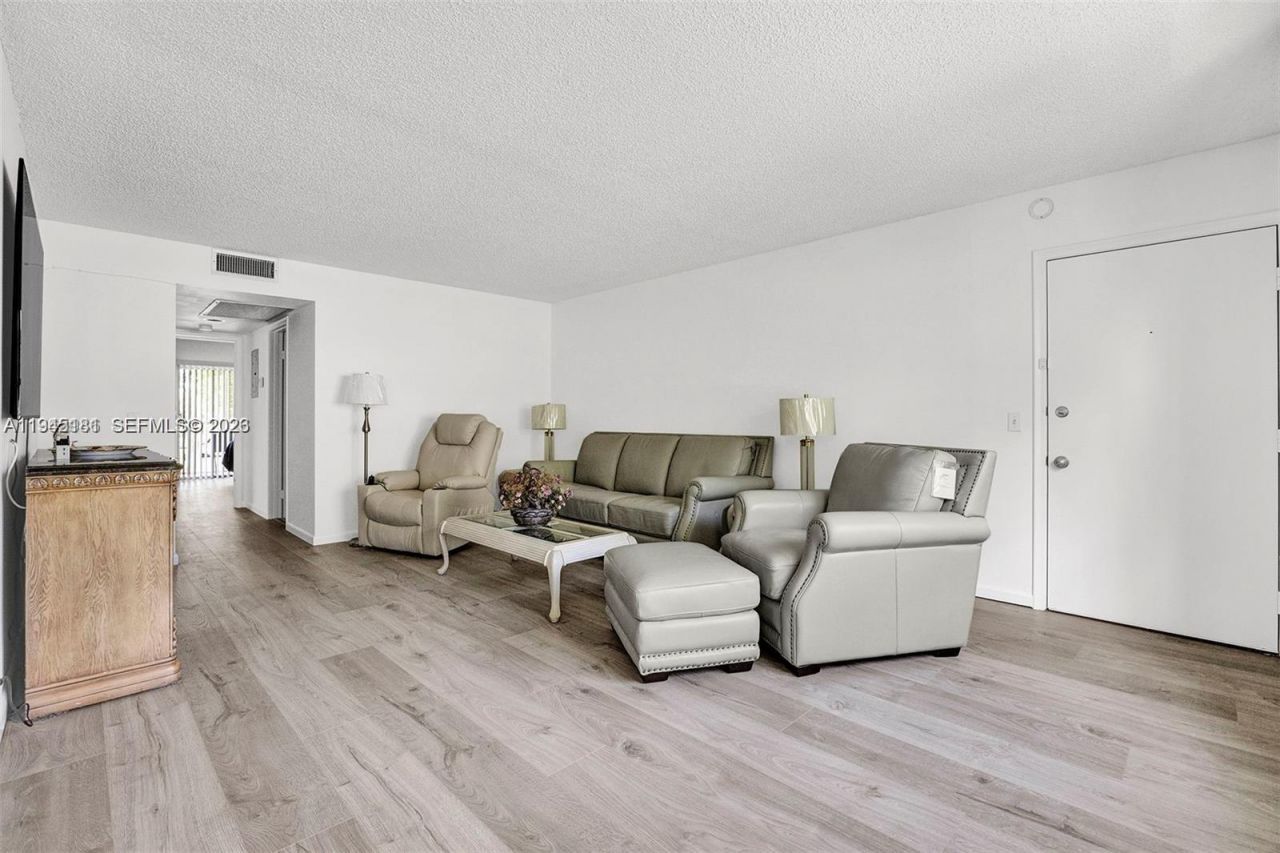 400 SW 134th Way, Unit 201F, Pembroke Pines, FL 33027 Photo