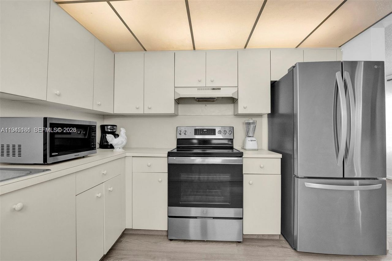 400 SW 134th Way, Unit 201F, Pembroke Pines, FL 33027 Photo