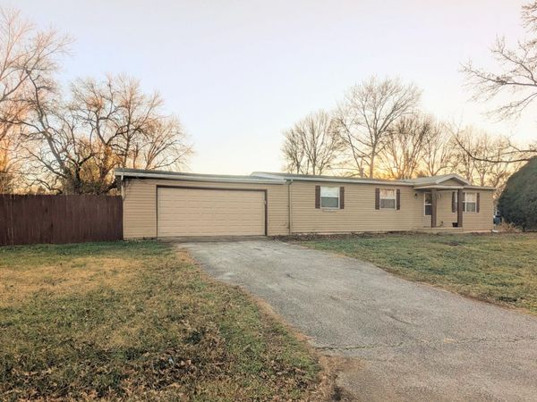 2700 E Horning Street , Springfield, MO 65802