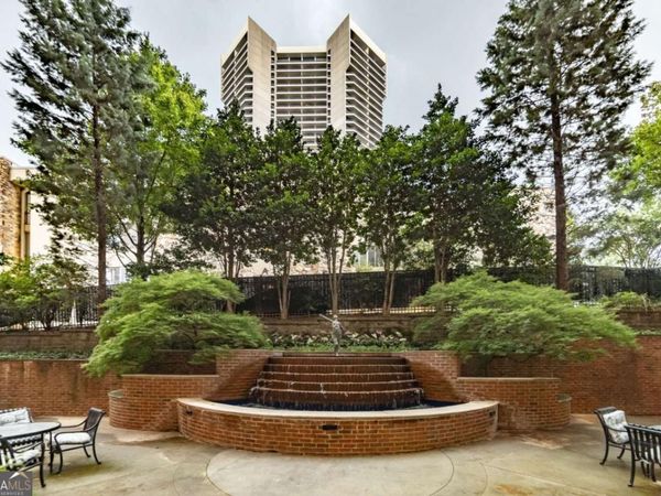 2626 Peachtree Road NW, Unit 412, Atlanta, GA 30305