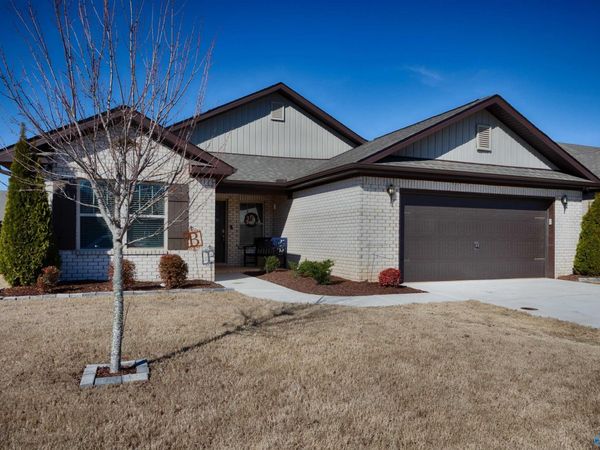 120 Edgestone Drive, Harvest, AL 35749