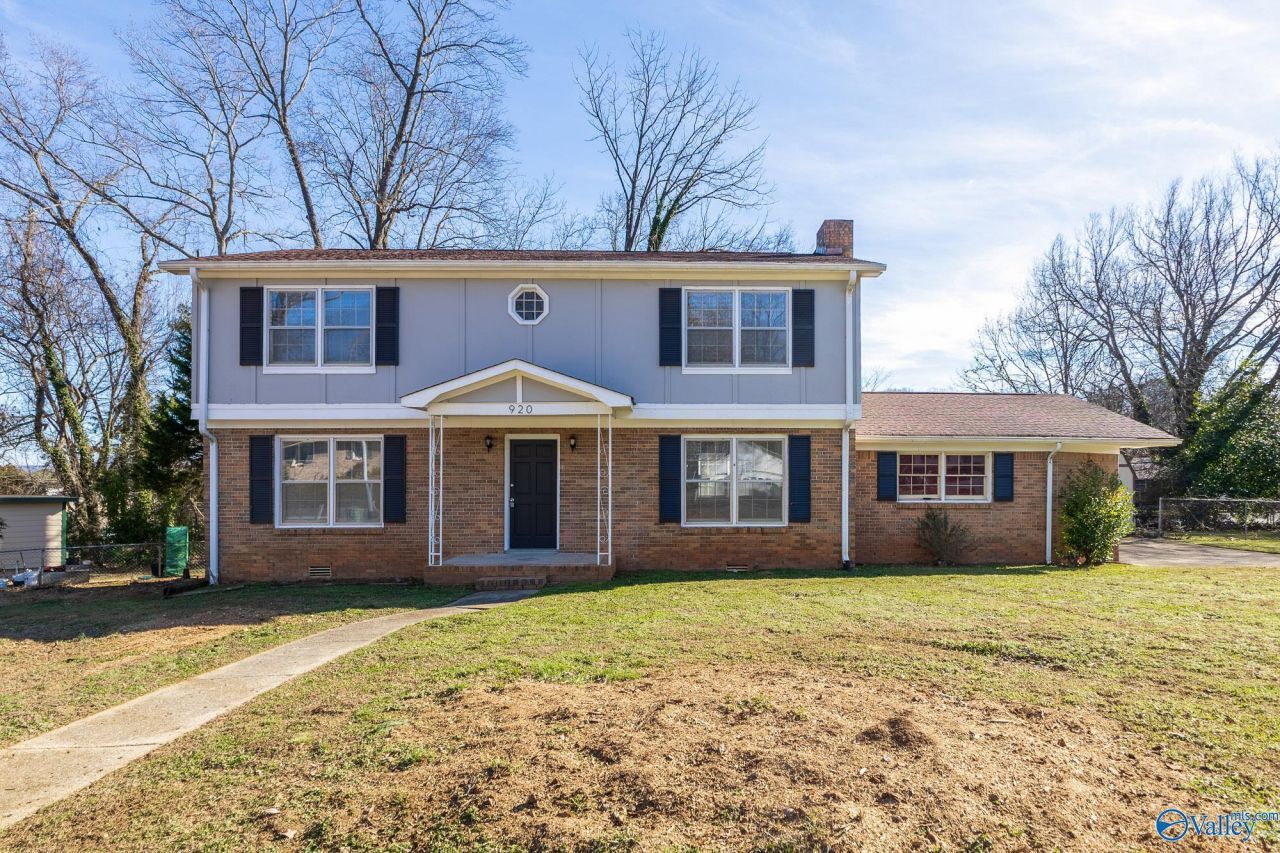 920 Roll Tide Lane Nw, Huntsville, AL 35816 Main Photo