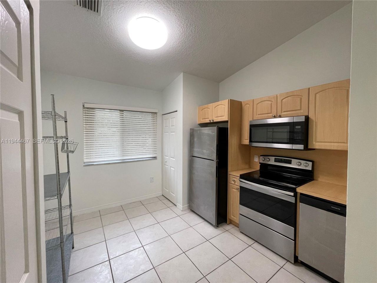 7851 NW 6th St, Unit 203, Pembroke Pines, FL 33024 Photo