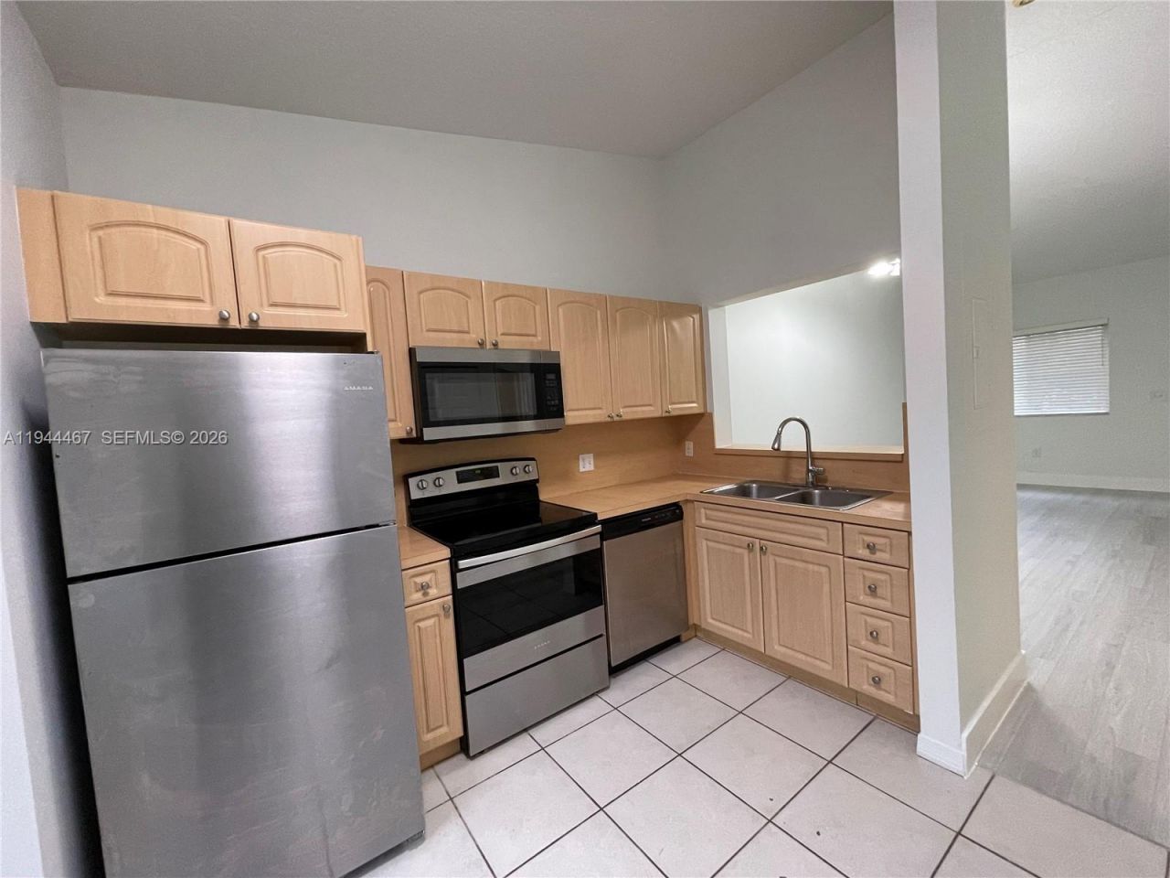 7851 NW 6th St, Unit 203, Pembroke Pines, FL 33024 Photo