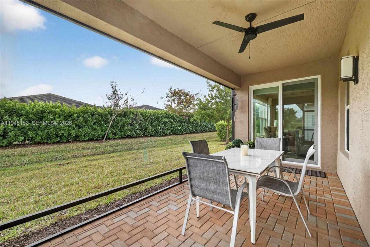 16724 SW Osprey Falls Way, Port Saint Lucie, FL 34987 Photo