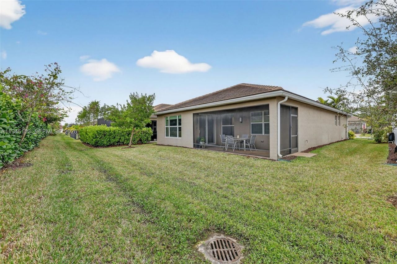 16724 SW Osprey Falls Way, Port Saint Lucie, FL 34987 Photo