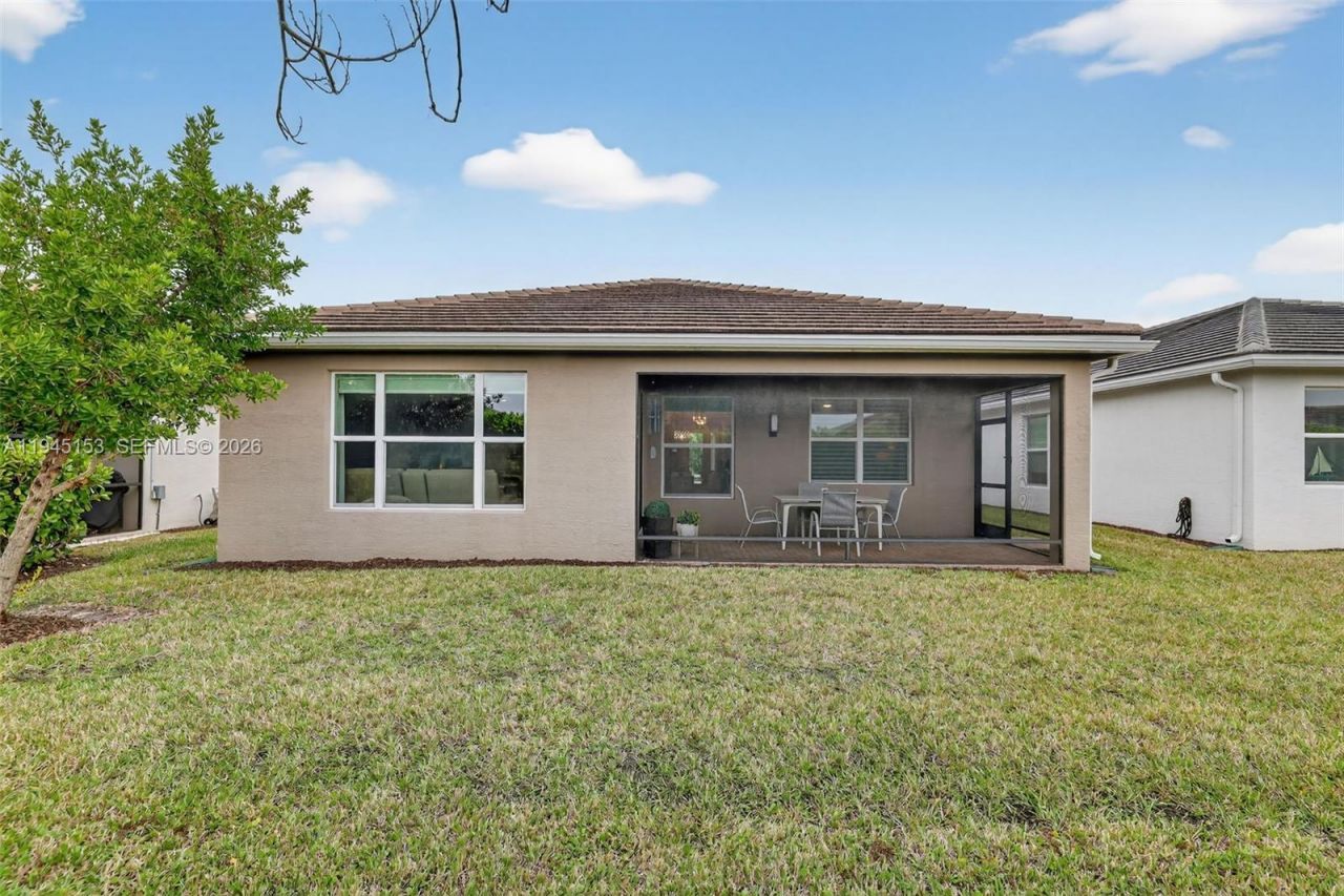 16724 SW Osprey Falls Way, Port Saint Lucie, FL 34987 Photo