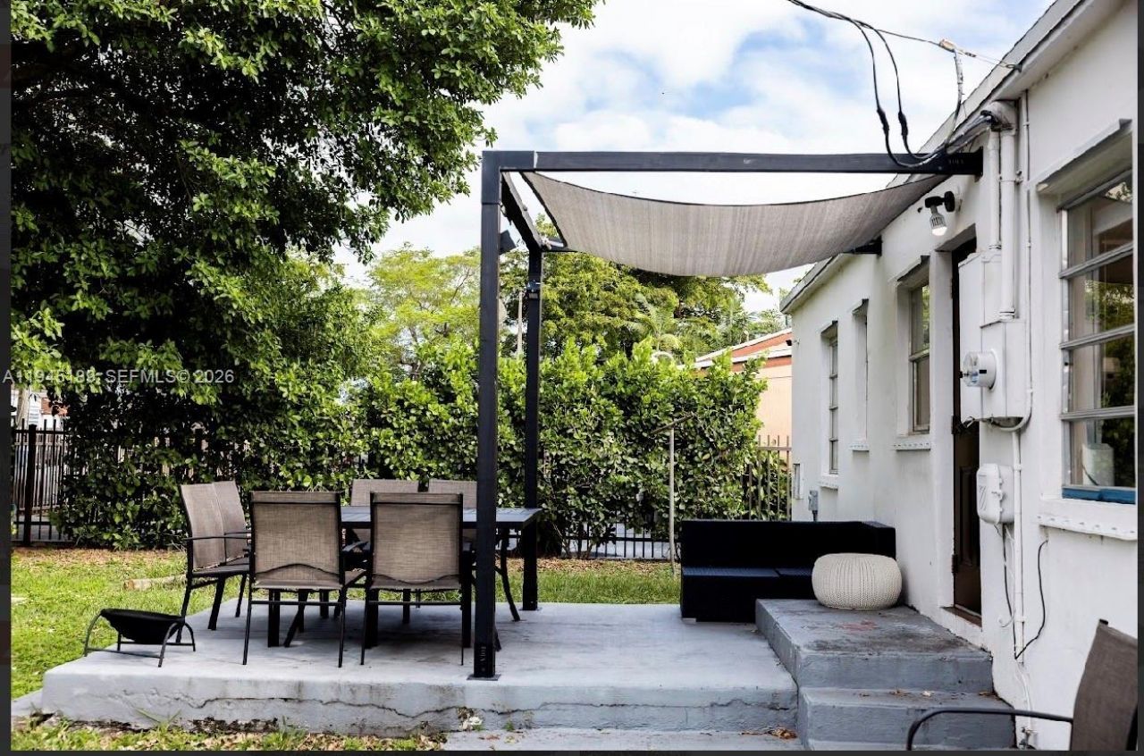 3135 NW 18th St, Miami, FL 33125 Photo