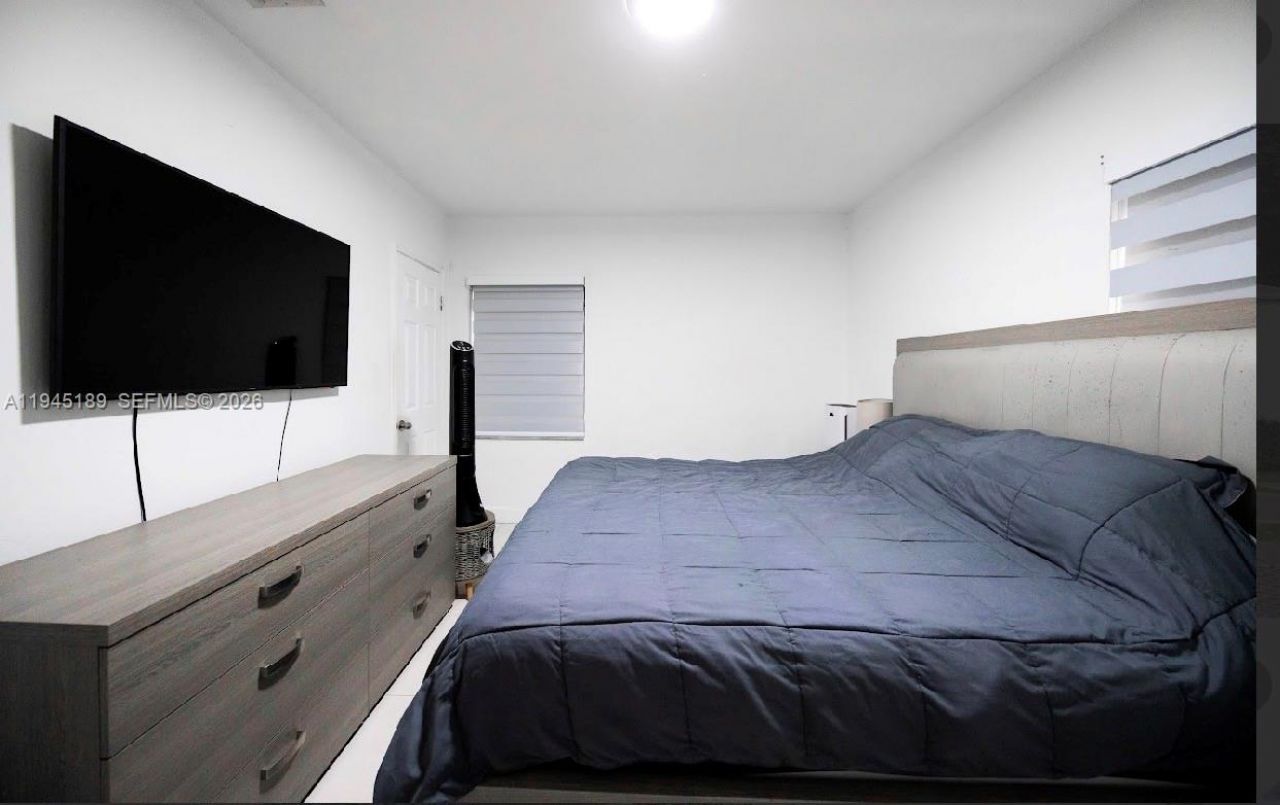 3135 NW 18th St, Miami, FL 33125 Photo