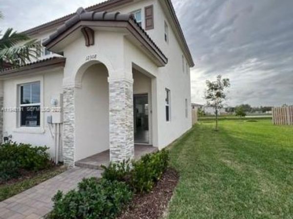 12308 NW 23 CT , Unit 12308, Miami, FL 33167