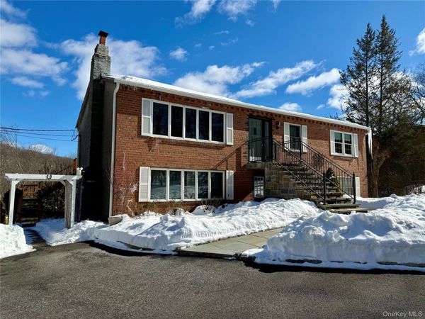 60 Arbutus Street, Putnam Valley, NY 10579