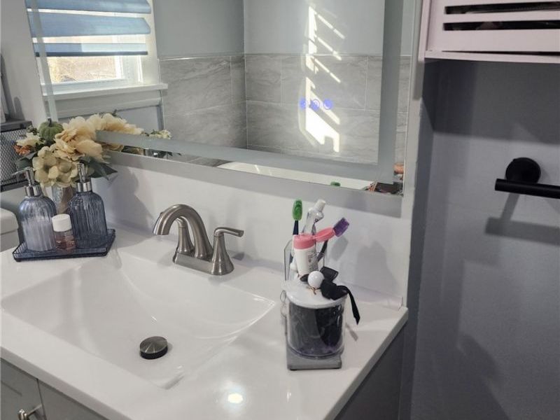 423 Bradley Lane, Youngstown, OH 44504 Photo 24