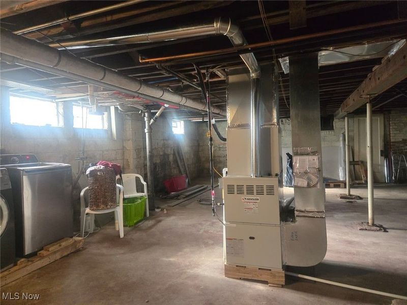 423 Bradley Lane, Youngstown, OH 44504 Photo 25