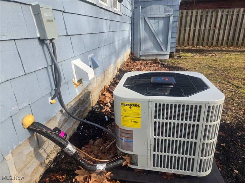 423 Bradley Lane, Youngstown, OH 44504 Photo 28